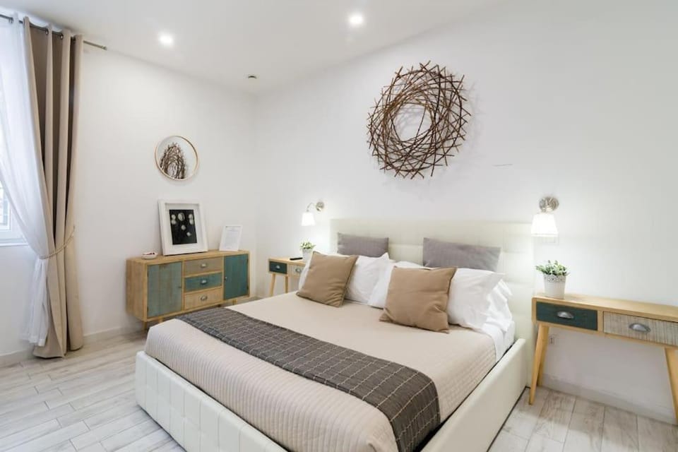 Bed, Photo of the whole room, Bedroom, hair dresser