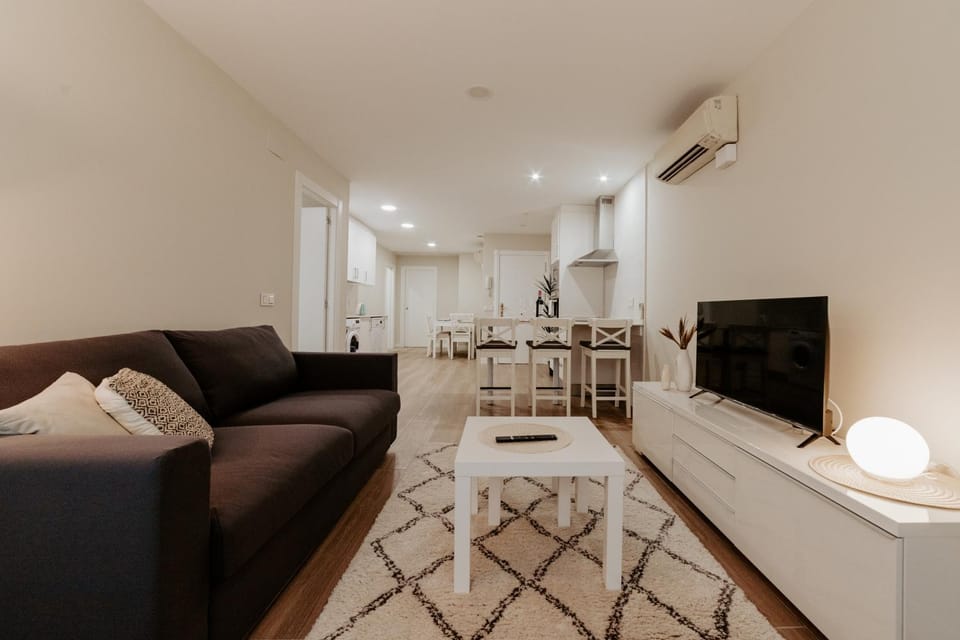 TV and multimedia, Kitchen or kitchenette, Living room