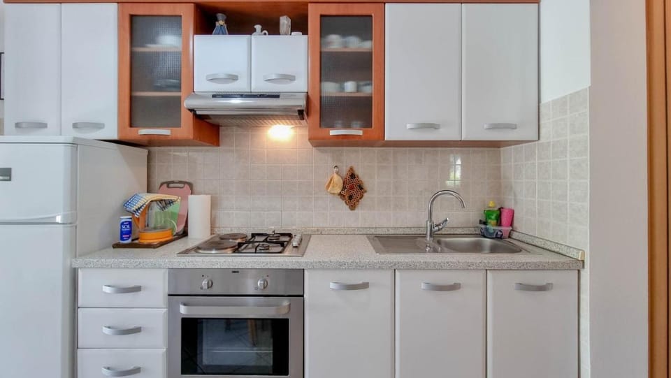 Kitchen or kitchenette, pet friendly