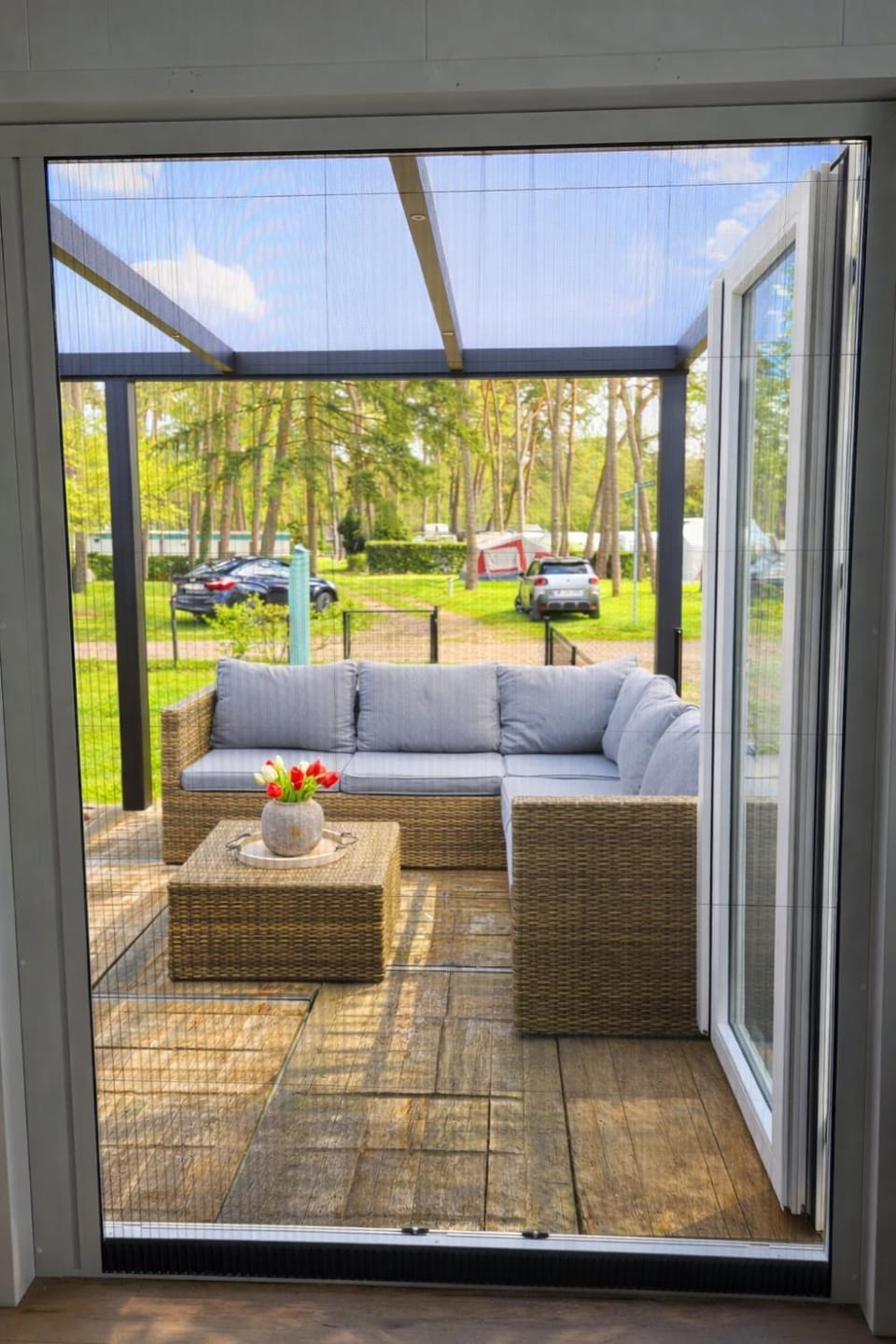 Luxe chalet voor gezinnen in familiepark Goolderheide met openlucht zwembaden en ruim overdekt terras 24m2 Campground/ 
RV Resort in Peer