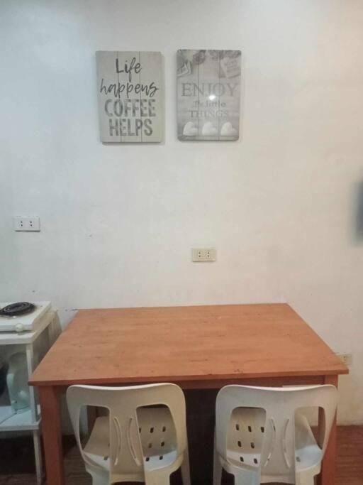 Matthew's Private Pool by Mia and Miguel's House Apartment in Calabarzon