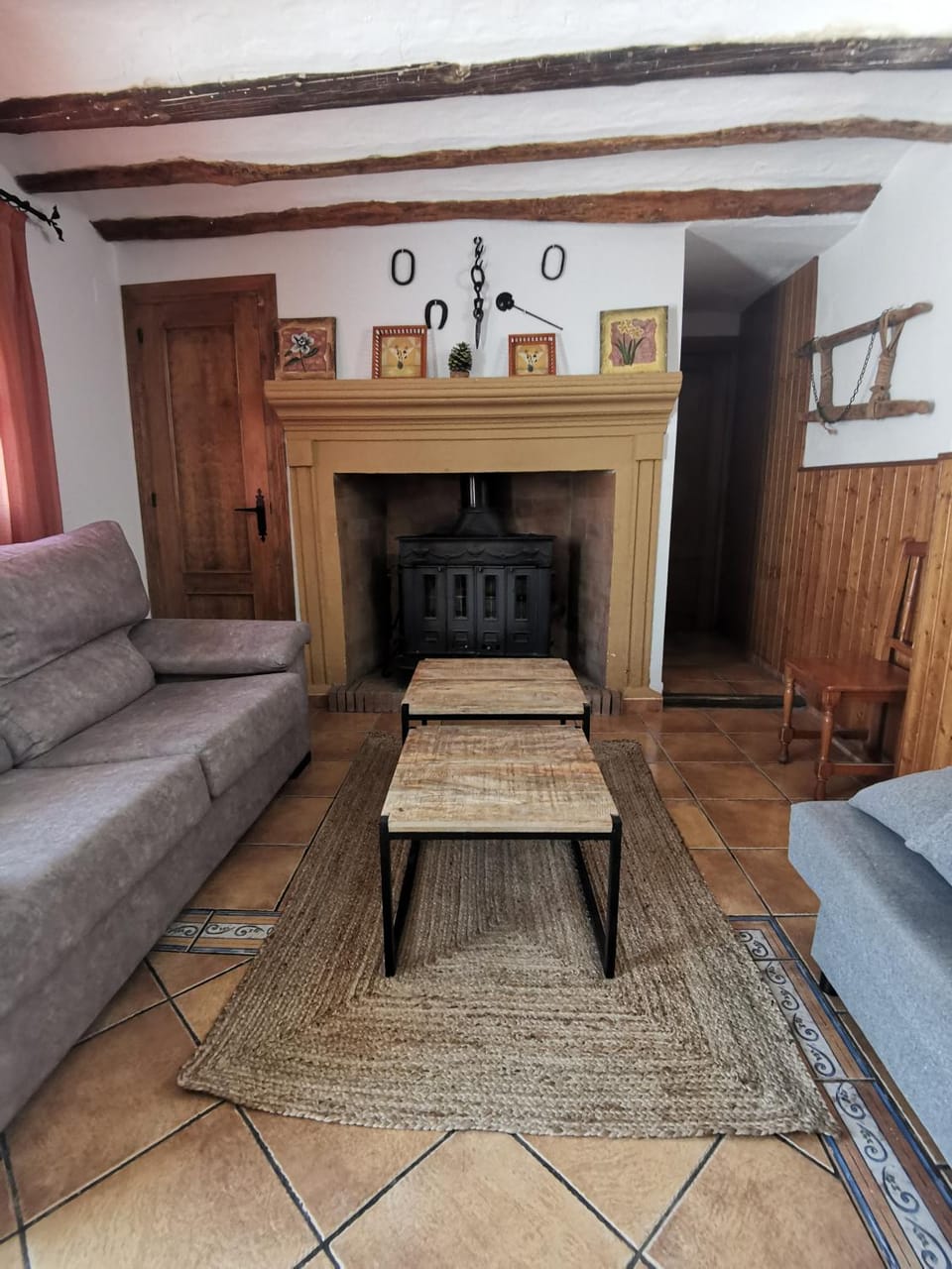 Communal lounge/ TV room, flat iron