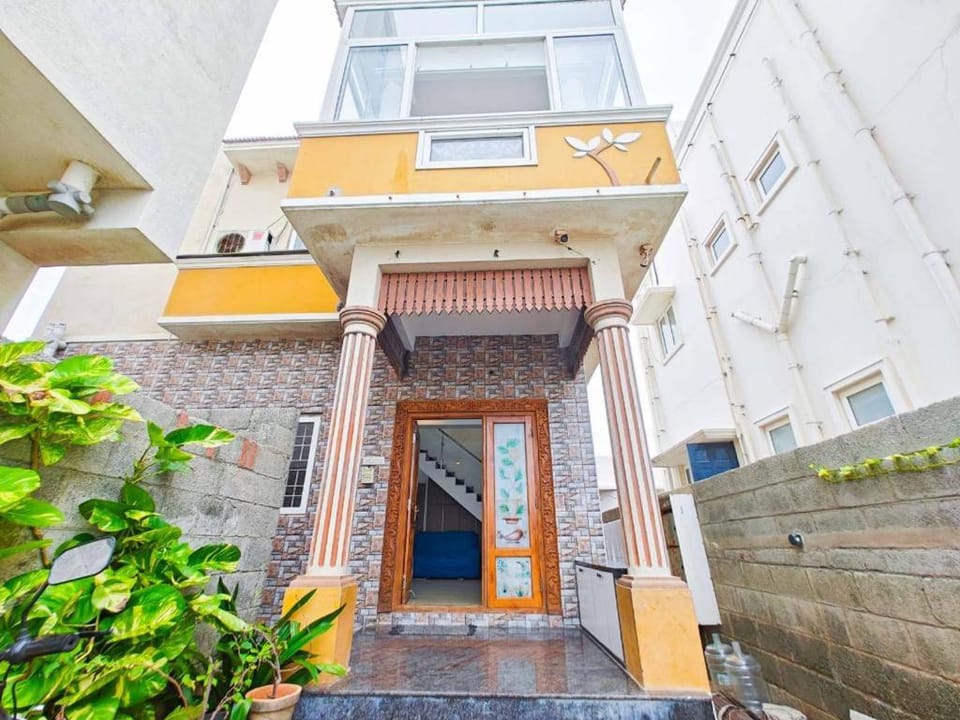 Royal Experiences Buddha Sea View Villa, Mutukadu Beach ECR Chennai Apartment in Tamil Nadu