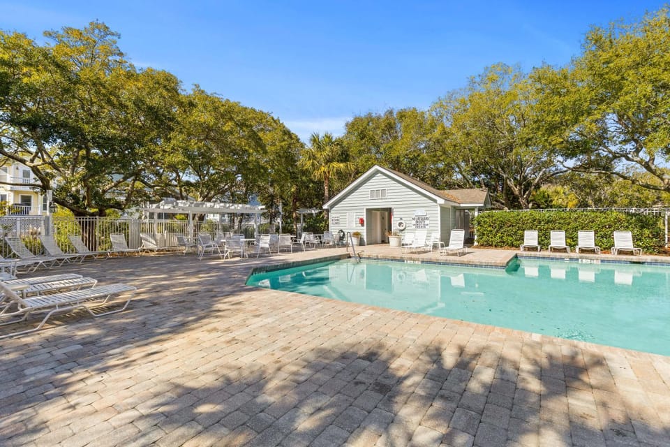 Pool view, Swimming pool