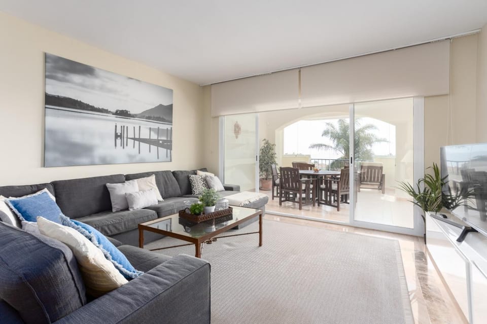 Balcony/Terrace, Living room