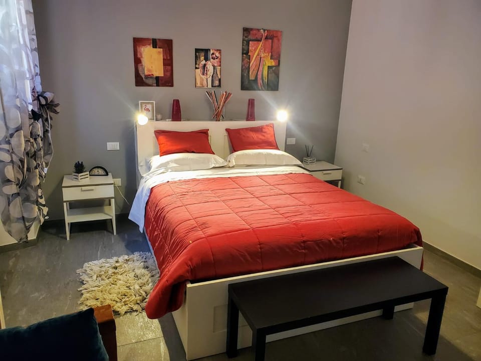 Bed, Bedroom