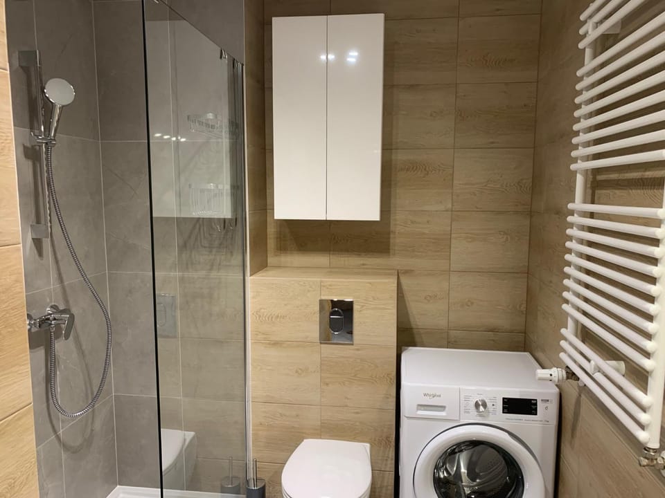 Shower, Bathroom, washing machine