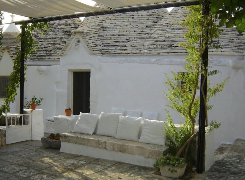 Trulli-Mestandrea al poggio piscina uso esclusivo House in Province of Taranto