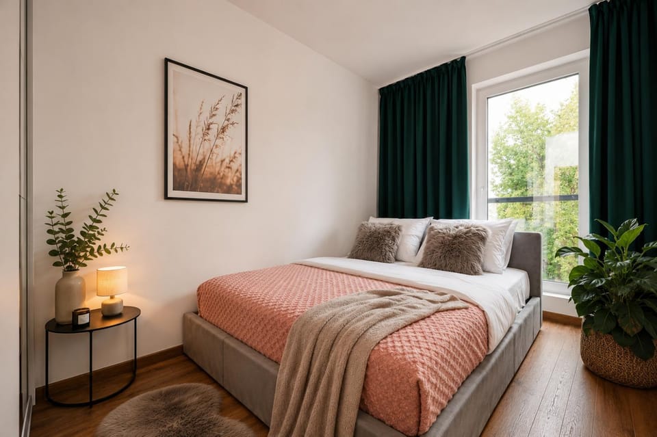 Bed, Photo of the whole room, Bedroom