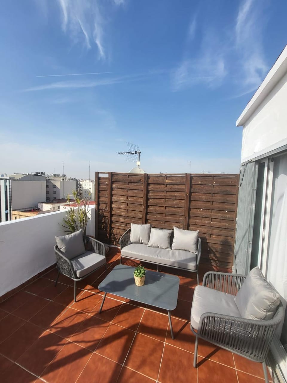 Day, Balcony/Terrace, Living room, City view