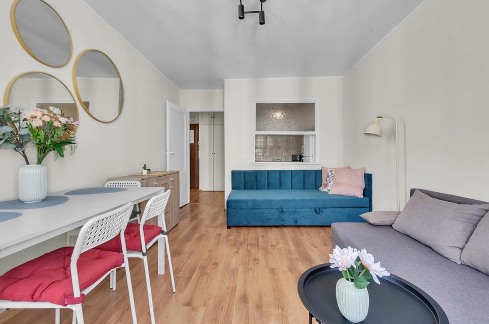 Tangerine Apartment 2Rooms&Balcony City Center Apartment in Warsaw