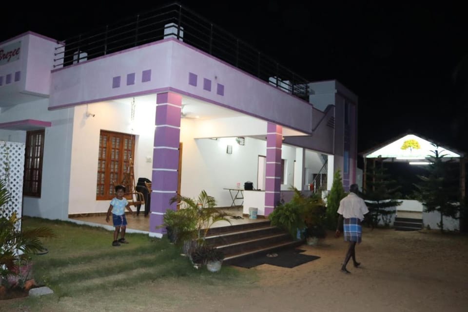 Royal Experience Pink Breeze Villa, Kuvathur ECR Highway Chennai Apartment in Tamil Nadu