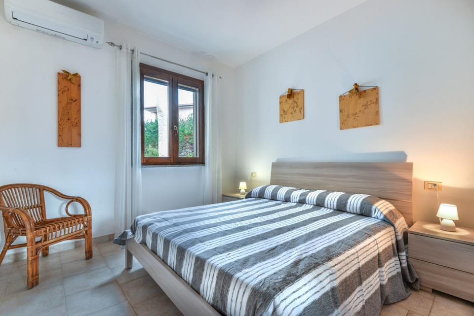 Property building, Living room, Bedroom