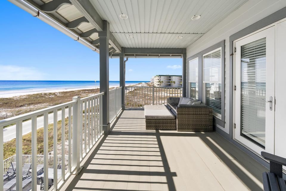 La Luna House in South Walton County