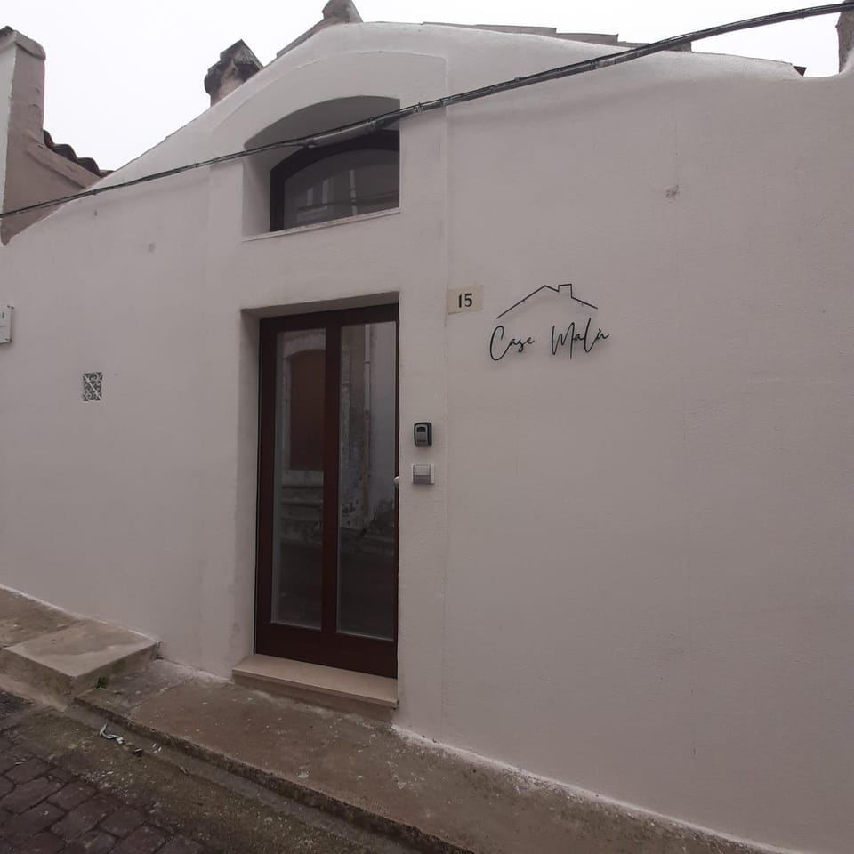 Casa MaLù 15 Cin I T 0 7 1 0 3 3 B 4 0 0 0 8 8 3 3 2 House in Province of Foggia