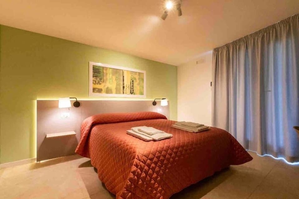 Penthouse LeDome35 in the city center Apartment in Naples