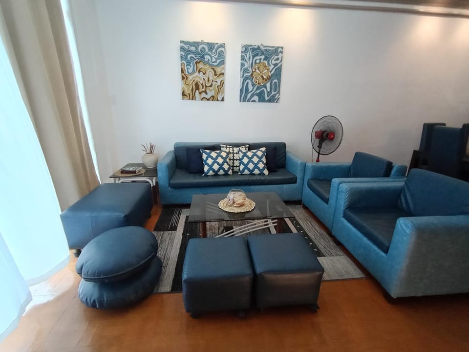 De Leon Staycation at Vista de Loro Apartment hotel in Calabarzon