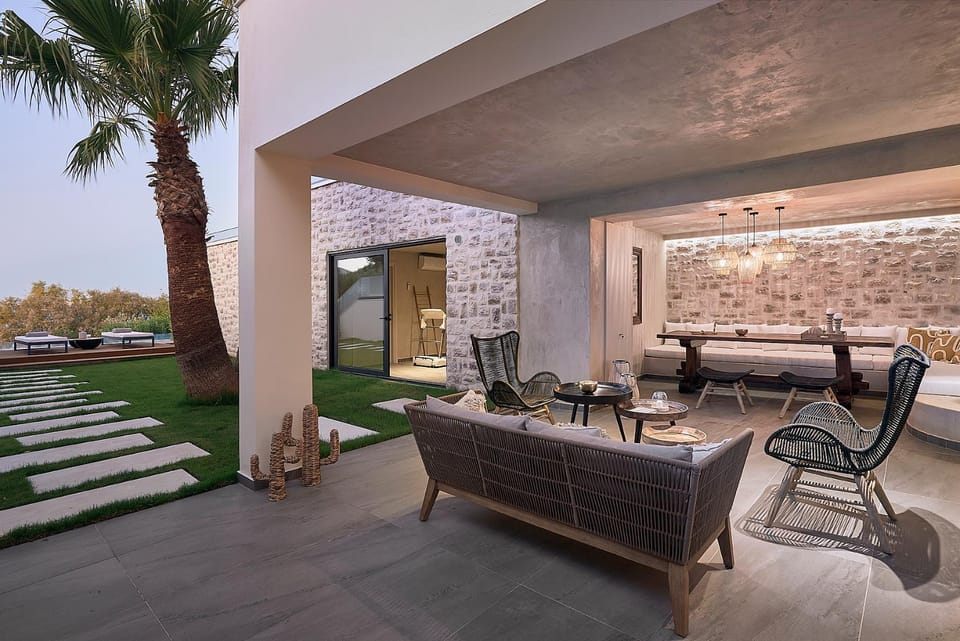 Garden, Seating area, Dining area