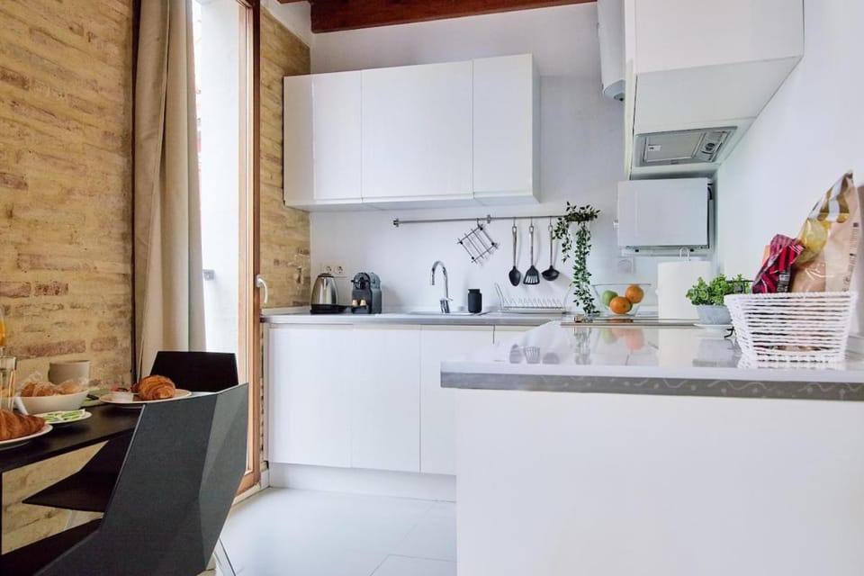 Loft elegante con techos altos en Plaza del Carmen Apartment in Valencia