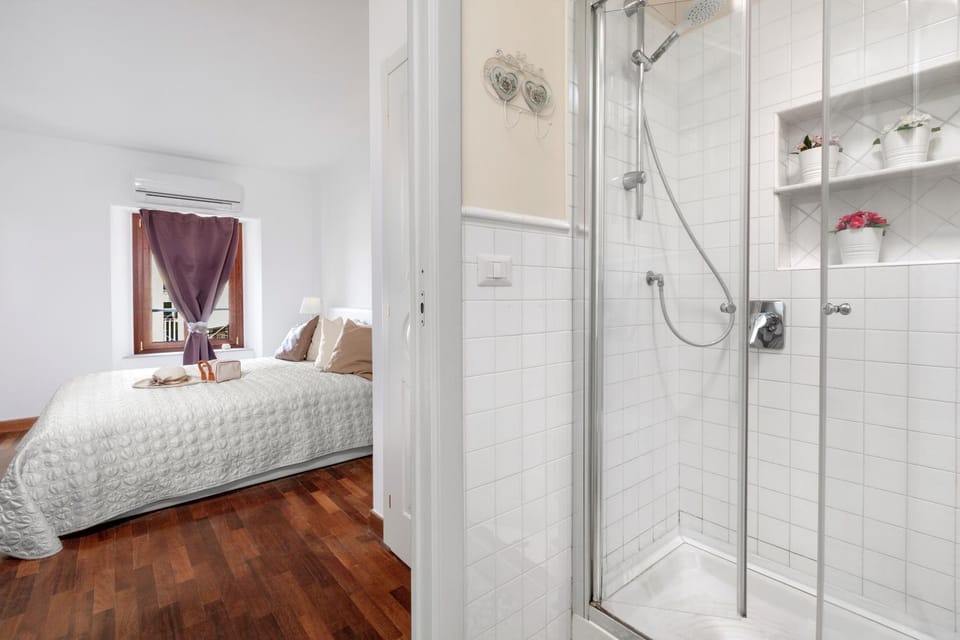 Shower, Bed, Bathroom, Photo of the whole room, Bedroom