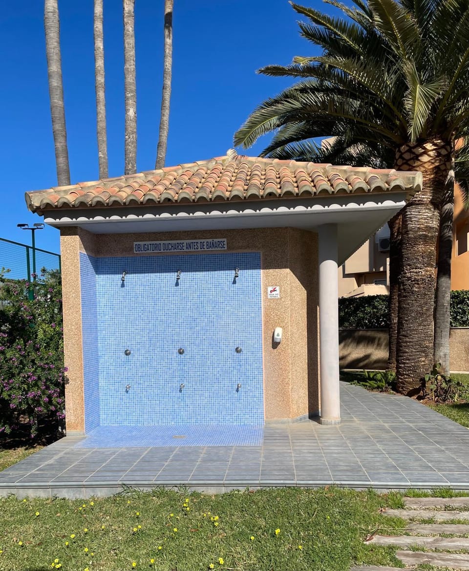 Shower, Public Bath