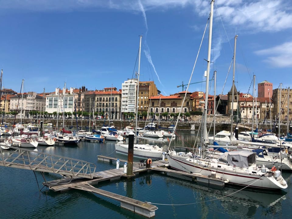 La Terracina Apartment in Gijón
