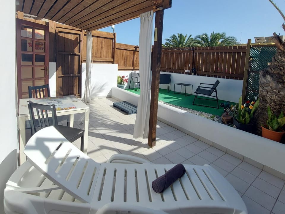 Patio, Day, View (from property/room), Balcony/Terrace, Seating area, sunbed