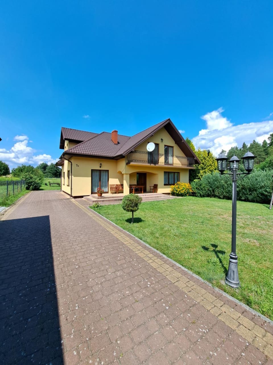 Property building, Day