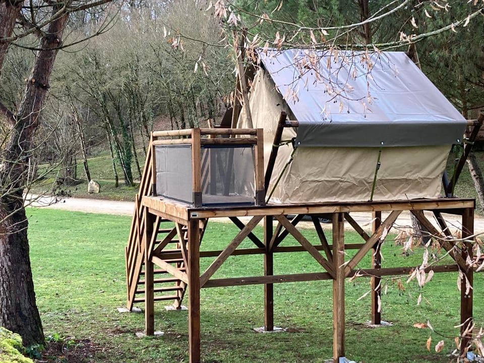 Lodge atypique Luxury tent in Nouvelle-Aquitaine