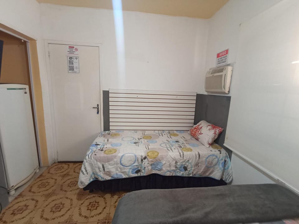 Bed, Photo of the whole room, minibar