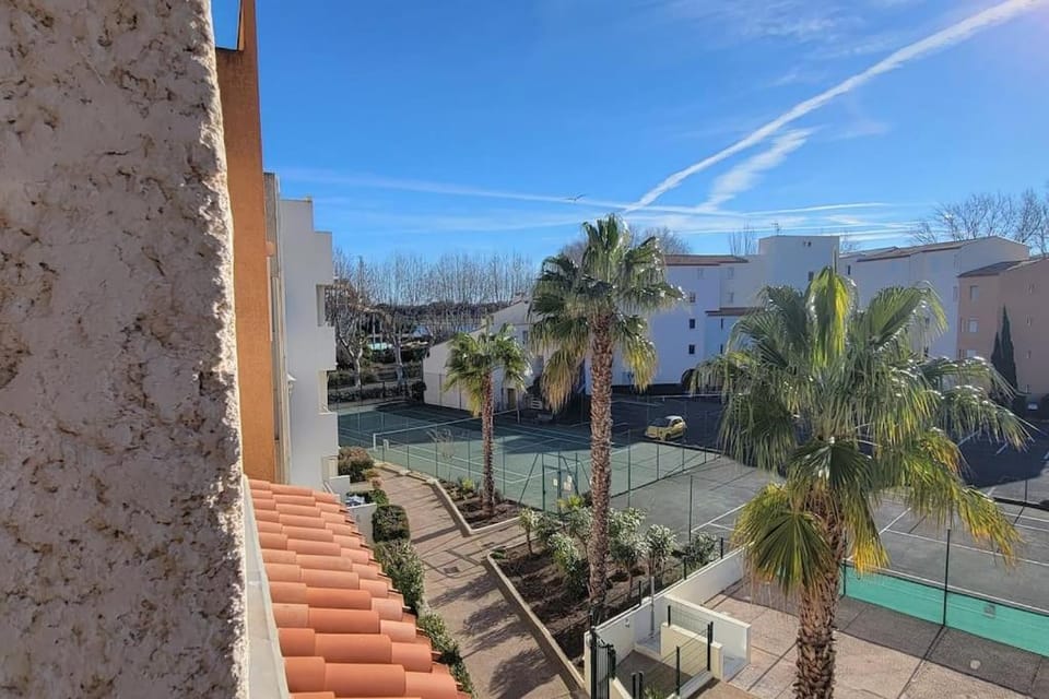 Nauticap, Joli T2 rénové, piscine, parking, 200m plage Apartment in Agde