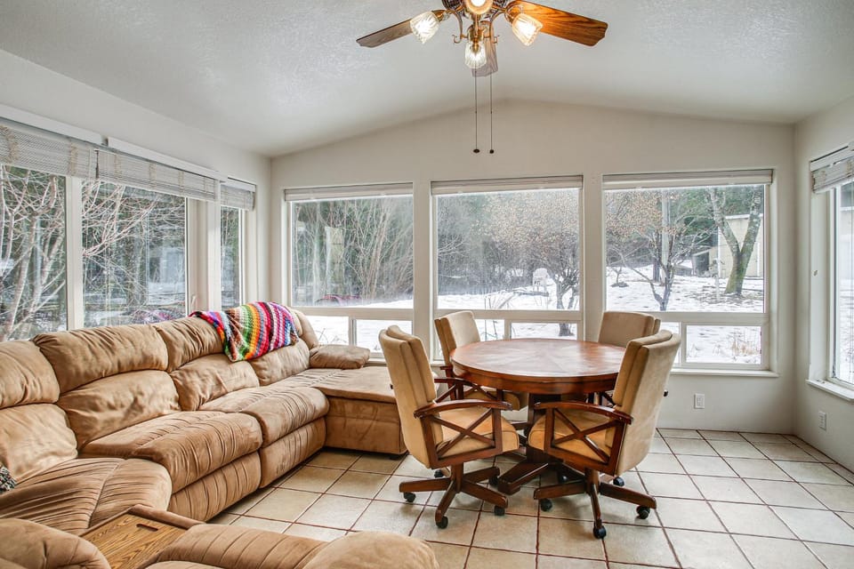 Pet-Friendly Pinehurst Home: Hike, Bike & Ski! House in Idaho