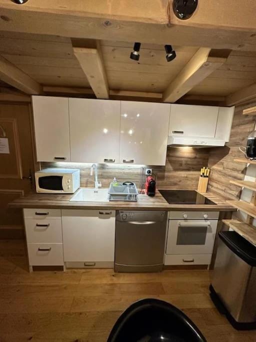 Kitchen or kitchenette