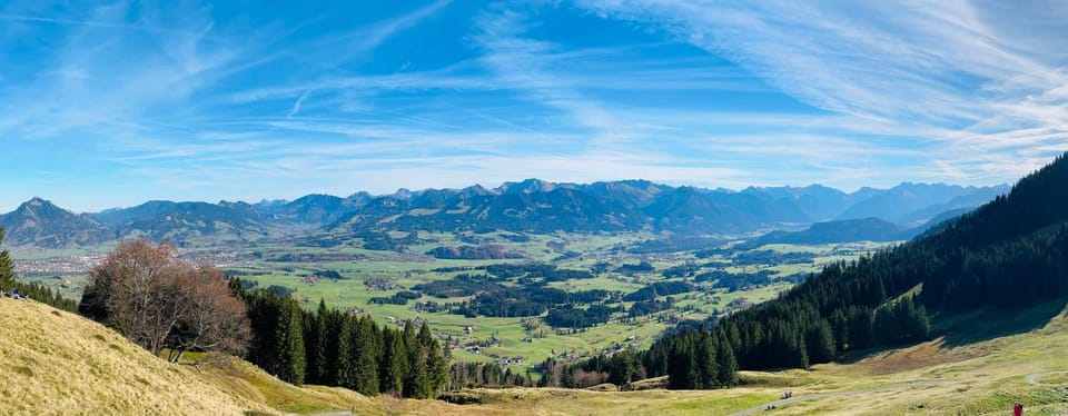 Nearby landmark, Natural landscape, Hiking, Mountain view