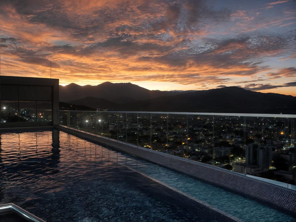 Property building, City view, Landmark view, Pool view, Sea view, Swimming pool, Sunset