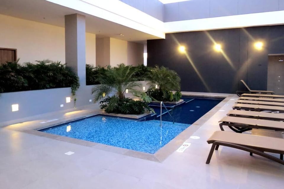 Pool view, Swimming pool, sunbed