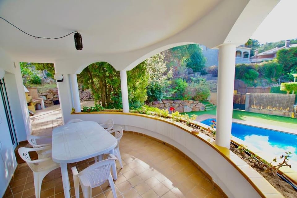 V&V LLORET- Villa Aurora Villa in Lloret de Mar