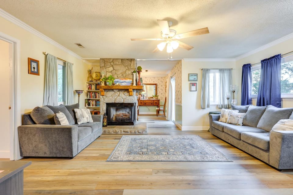 Wilmington Getaway Near Carolina Beach Boardwalk! House in New Hanover County