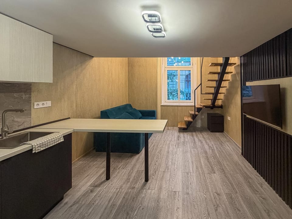 Kitchen or kitchenette, Living room