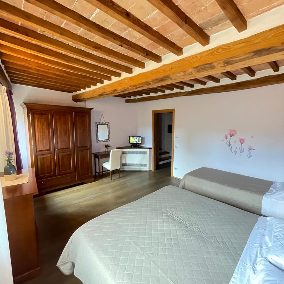 Bed, Seating area, Bedroom, wardrobe