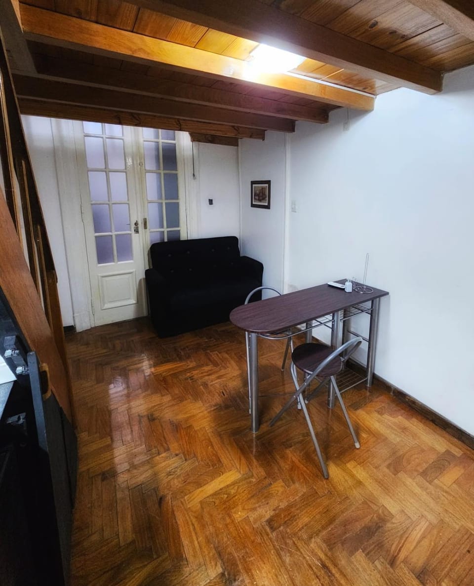 Lavalle 2000, Dto 2, estadía mínima 3 noches Apartment in Buenos Aires