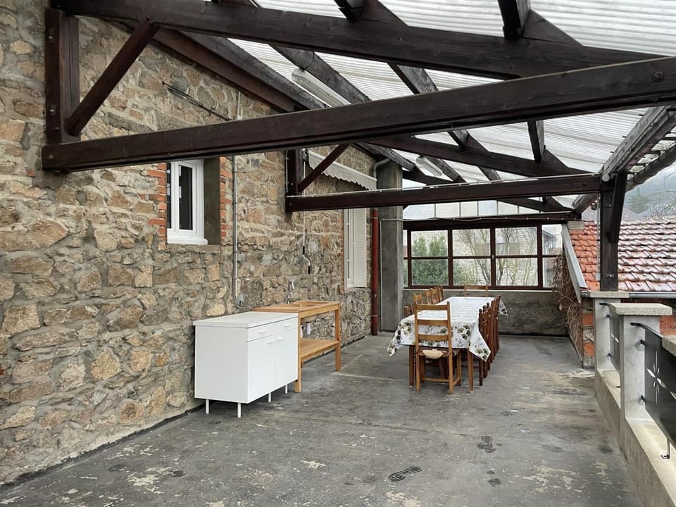 Gîte confortable près de Vichy avec animaux admis - FR-1-489-496 House in Auvergne-Rhône-Alpes