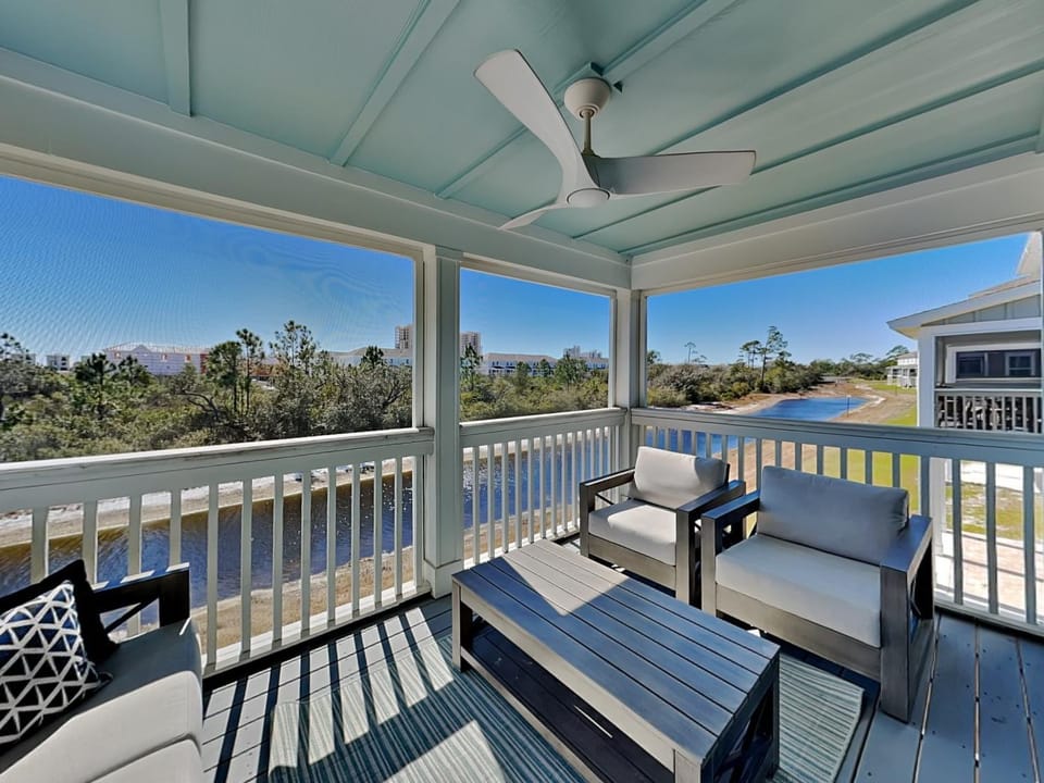 Balcony/Terrace, Seating area, Lake view, Sea view, furniture