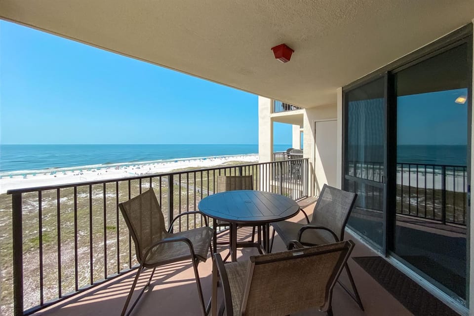 Phoenix-VII Unit 7814 - Beach front-Sleeps 6-Orange Beach Apartment in Orange Beach
