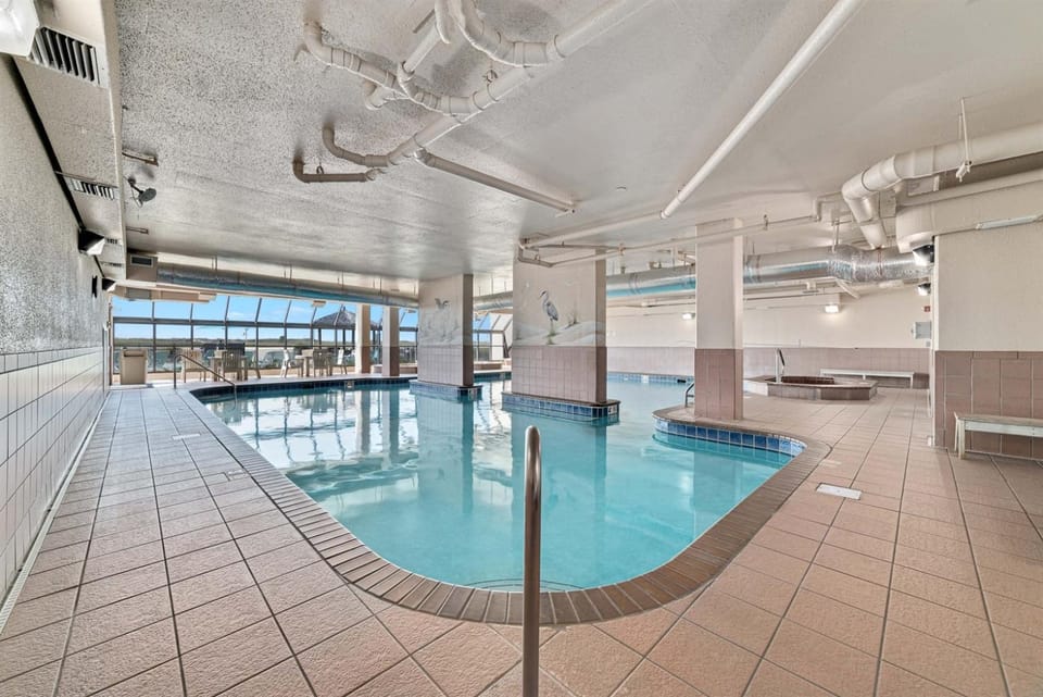 Phoenix-VII Unit 7814 - Beach front-Sleeps 6-Orange Beach Apartment in Orange Beach