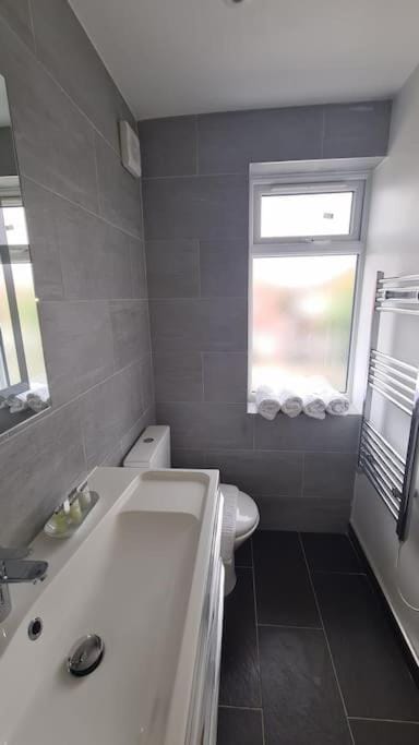 Relaxing 1-Bed Apartment Your Home Away from Home Apartment in London Borough of Camden