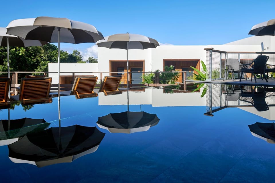 Day, Pool view, Swimming pool, sunbed
