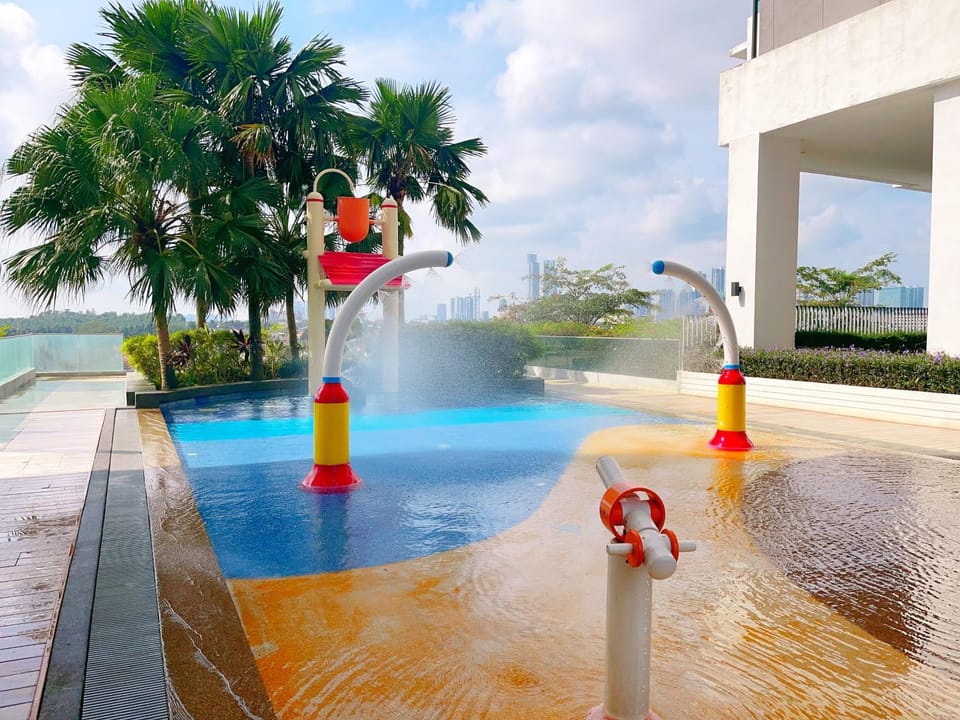 Pool view, Swimming pool