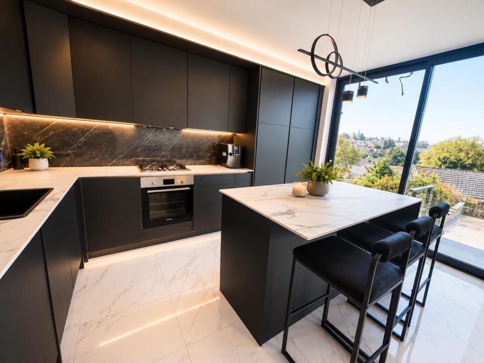 Luxurious & Elegant 6-Bed House Villa in London