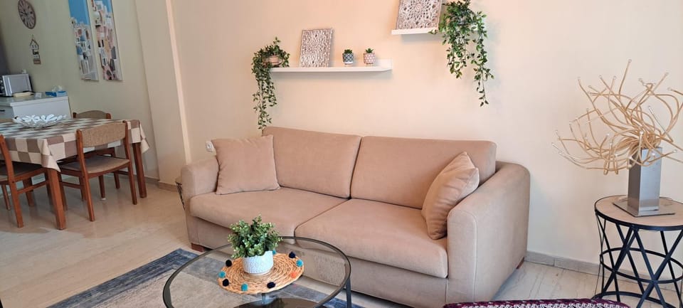 Living room, Seating area, air conditioner